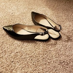 Attention Black patent flats